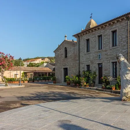 Petra Sarda * San Pantaleo